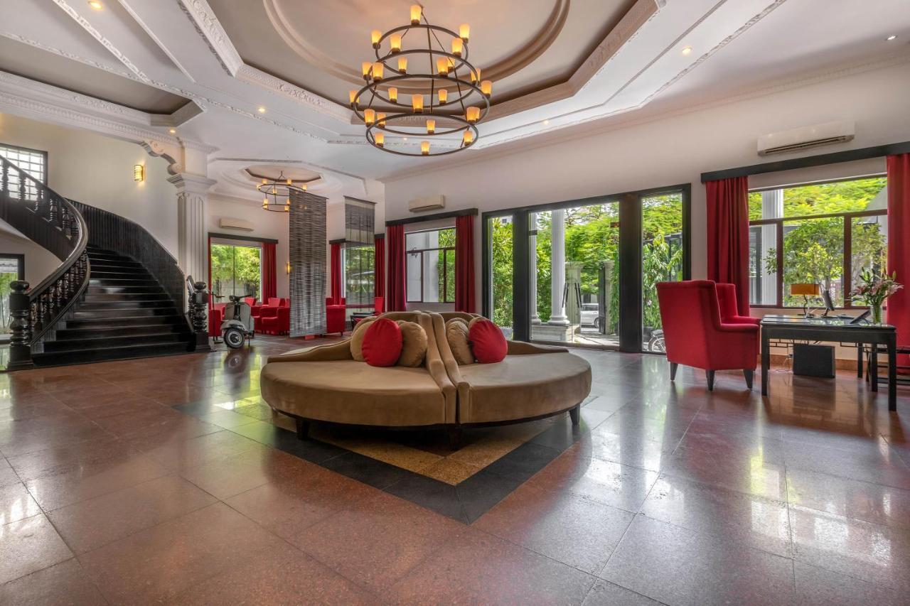 White Mansion 白色公馆 Hotel Phnompen Kültér fotó