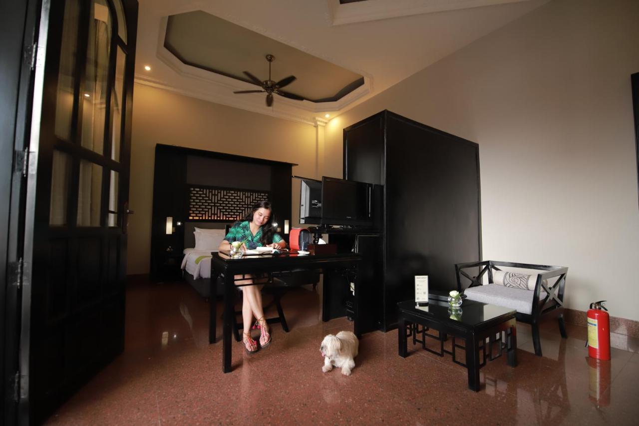 White Mansion 白色公馆 Hotel Phnompen Kültér fotó