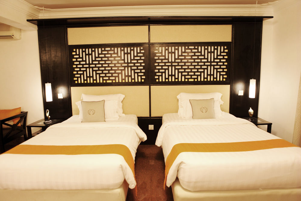 White Mansion 白色公馆 Hotel Phnompen Kültér fotó