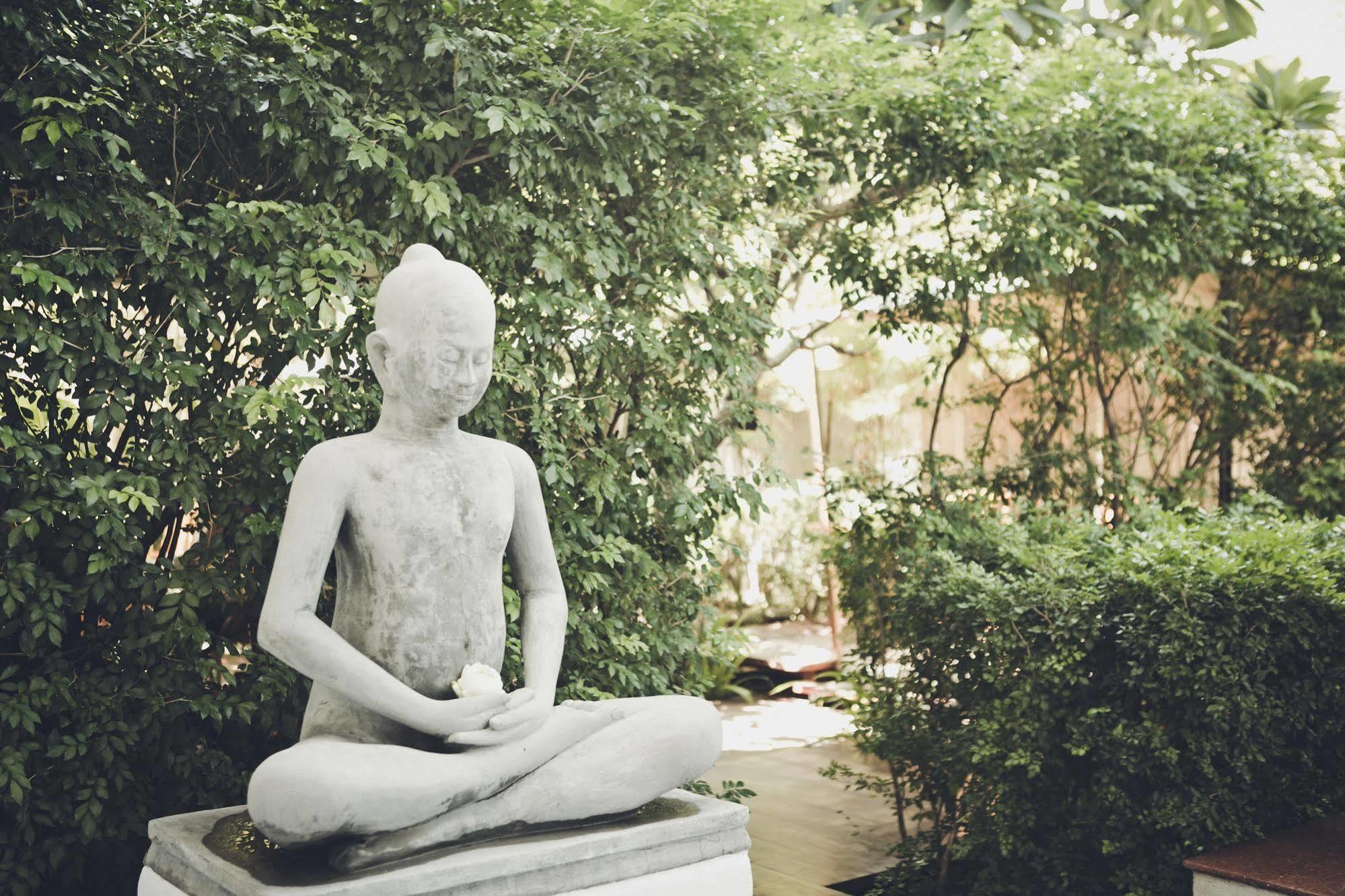 White Mansion 白色公馆 Hotel Phnompen Kültér fotó