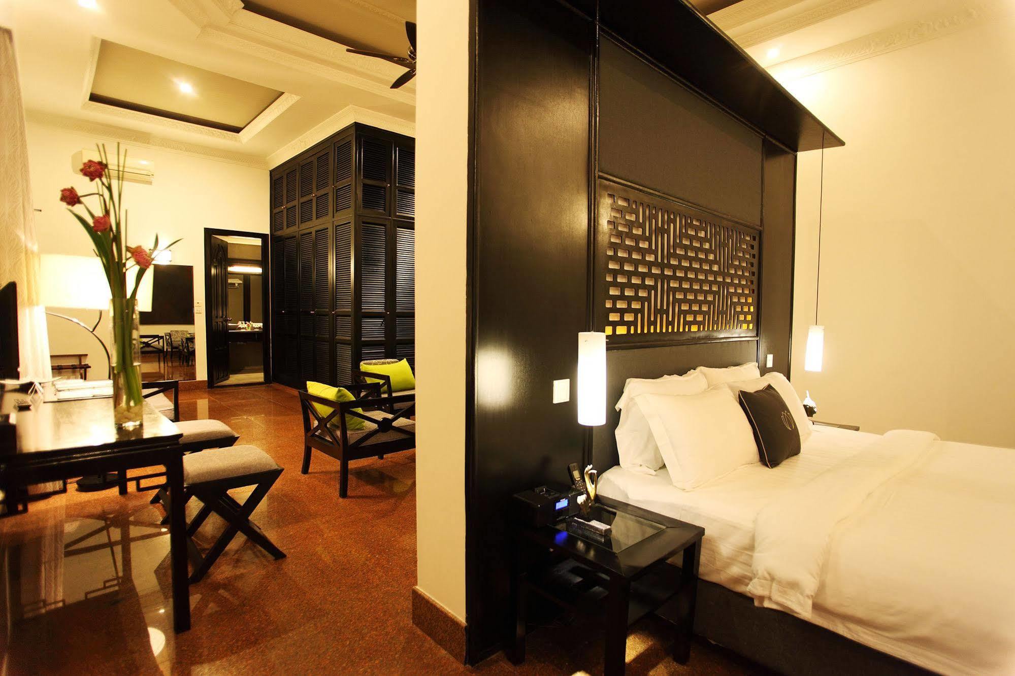 White Mansion 白色公馆 Hotel Phnompen Kültér fotó